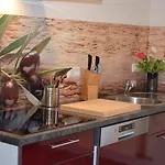 Vier-zimmer-wohnung Mit Garten Zwischen Salzburg Und Koenigssee Appartement *