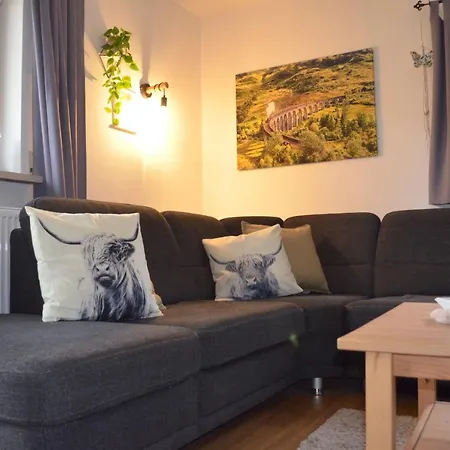 Vier-zimmer-wohnung Mit Garten Zwischen Salzburg Und Koenigssee Apartment Ainring