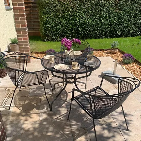 Apartment Vier-zimmer-wohnung Mit Garten Zwischen Salzburg Und Koenigssee
